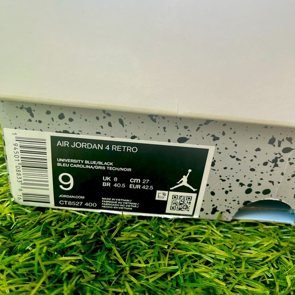 im selling jordan 4 unc - Picture 1 of 8